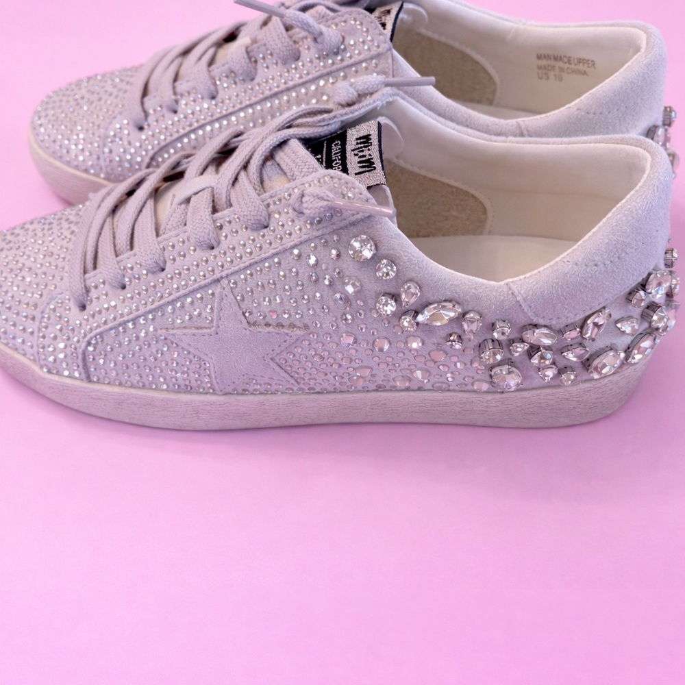 ✨ MIIM Rhinestone Star Sneakers – Size 10 ✨
